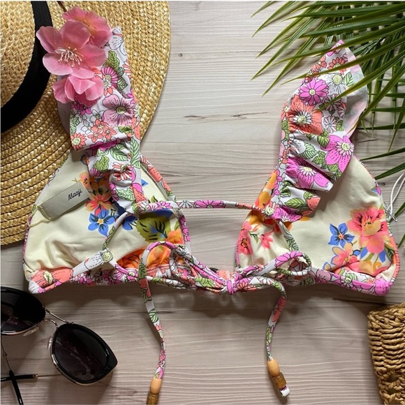 Maaji Pirouette Bikini Top - Picture 3 of 10